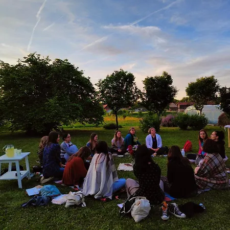 Bed & Breakfast Ethno&coffee House Tulip Glozan