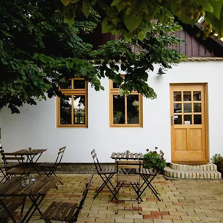 Bed & Breakfast Ethno&coffee House Tulip 3*