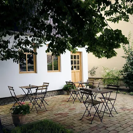 Bed & Breakfast Ethno&coffee House Tulip